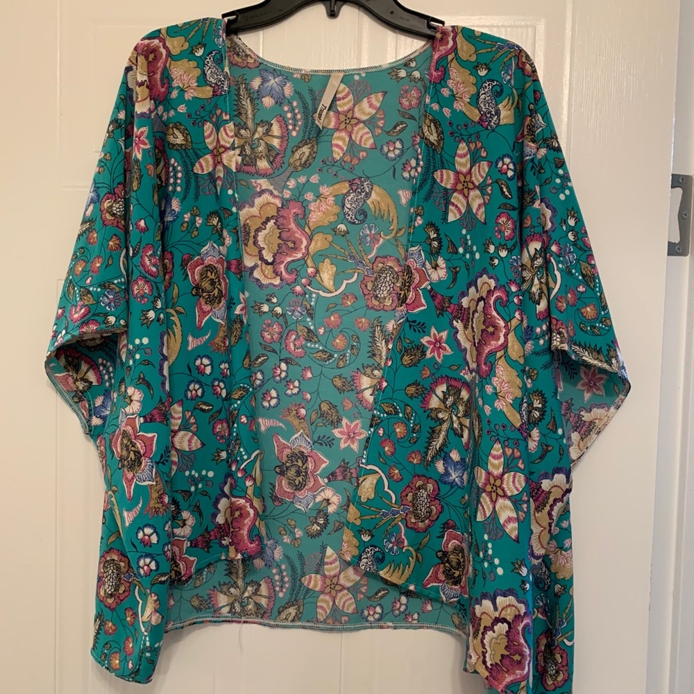 🍀Floral Kimono